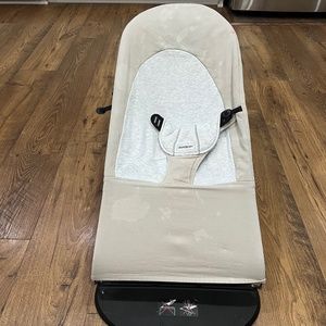 Babybjorn bouncer
